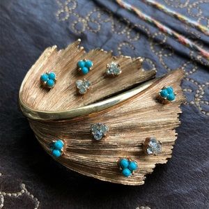 Antique signed Beautiful  Brooch by Richelieu